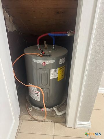 308 N 9th Street, Gatesville, TX 76528