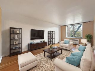 1480 Thieriot Avenue 5L, Bronx, NY 10460