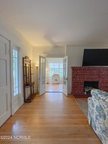 1801 Chestnut Street, Wilmington, NC 28405