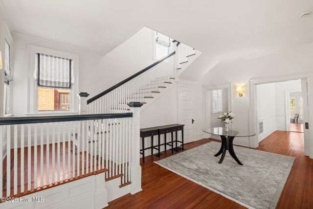 121 S 5th Avenue, Wilmington, NC 28401