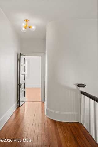 121 S 5th Avenue, Wilmington, NC 28401