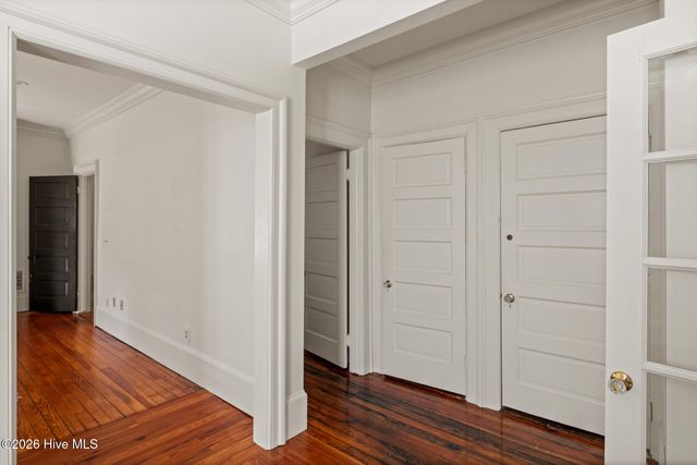 121 S 5th Avenue, Wilmington, NC 28401