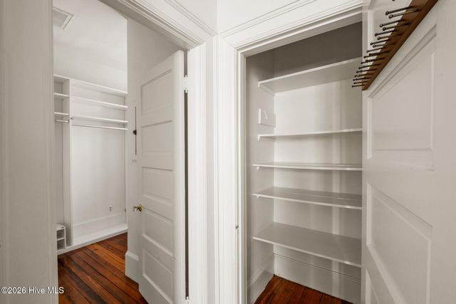 121 S 5th Avenue, Wilmington, NC 28401