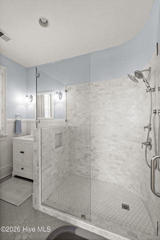 121 S 5th Avenue, Wilmington, NC 28401