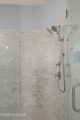 121 S 5th Avenue, Wilmington, NC 28401