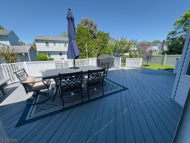 36 Lynn Ct, North Brunswick Twp., NJ 08902