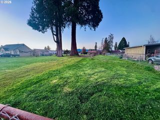 3720 VIRGINIA Ave, Springfield, OR 97478