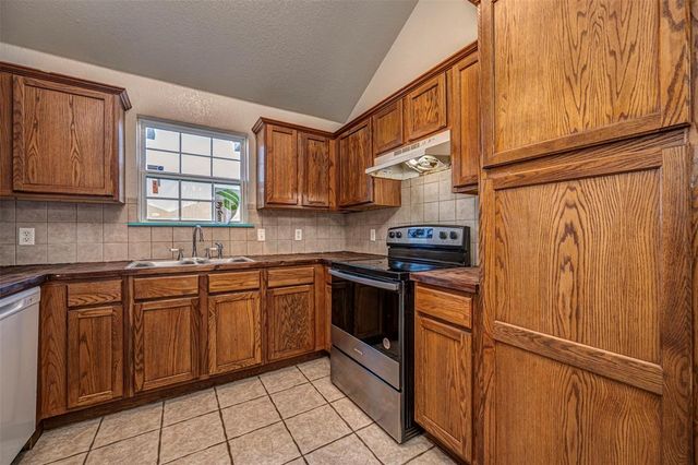 810 Beaumont Square, Norman, OK 73071