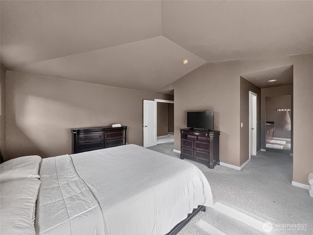 6321 Thomas Place SE, Auburn, WA 98092