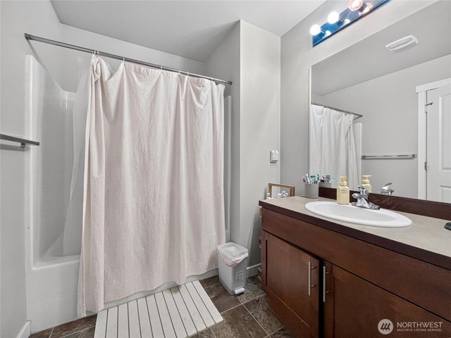 6321 Thomas Place SE, Auburn, WA 98092