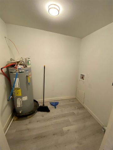 127 Sea Crest Park Road, Beach City, TX 77523