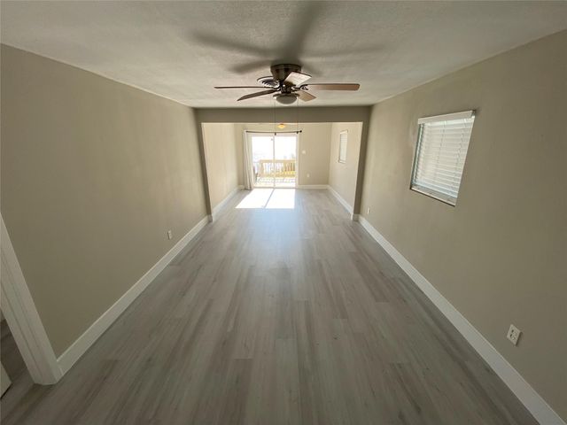 127 Sea Crest Park Road, Beach City, TX 77523