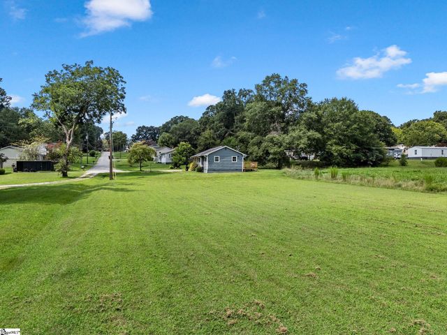 137 Shoally Street, Boiling Springs, SC 29316