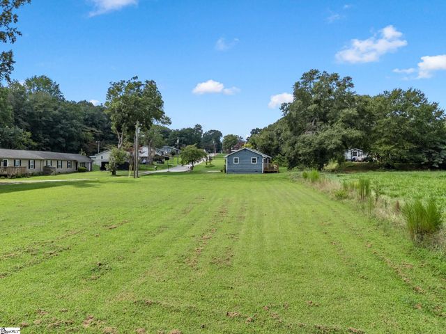137 Shoally Street, Boiling Springs, SC 29316