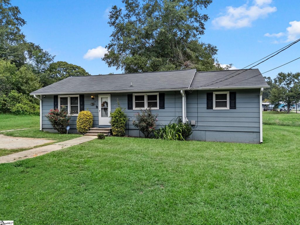 137 Shoally Street, Boiling Springs, SC 29316