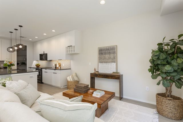 4703 Munger Avenue 101, Dallas, TX 75204