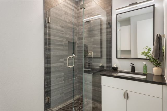 4703 Munger Avenue 101, Dallas, TX 75204