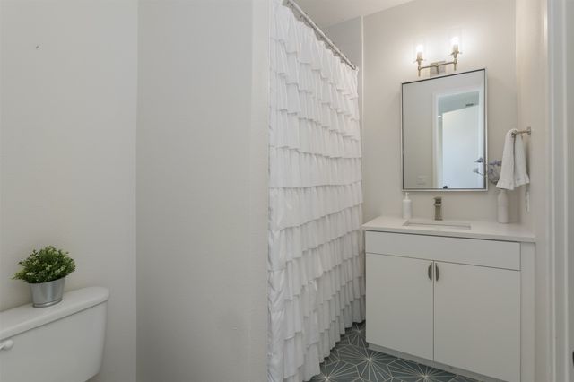 4703 Munger Avenue 101, Dallas, TX 75204