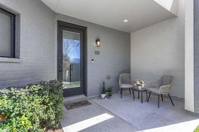 4703 Munger Avenue 101, Dallas, TX 75204