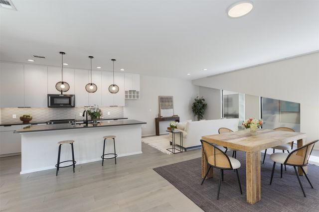 4703 Munger Avenue 101, Dallas, TX 75204