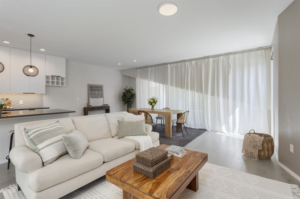 4703 Munger Avenue 101, Dallas, TX 75204