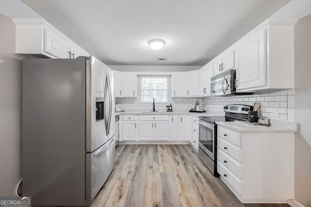 157 Old Lake Road, Guyton, GA 31312