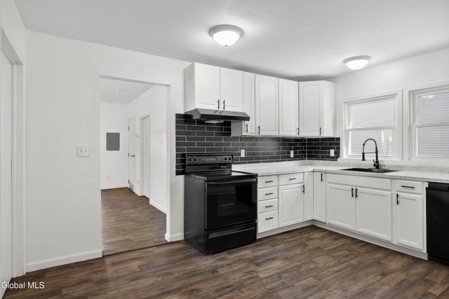 1427 4th Avenue, Watervliet, NY 12189