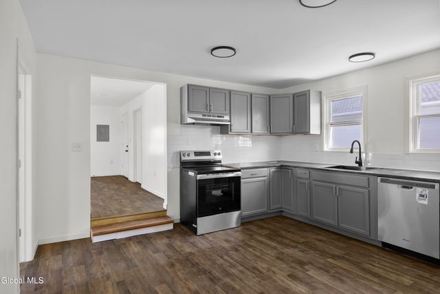 1427 4th Avenue, Watervliet, NY 12189