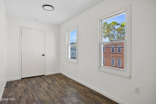 1427 4th Avenue, Watervliet, NY 12189