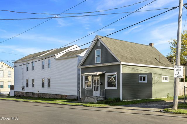 1427 4th Avenue, Watervliet, NY 12189