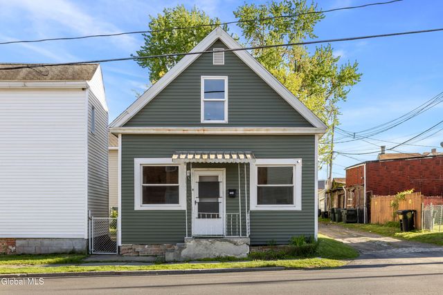 1427 4th Avenue, Watervliet, NY 12189