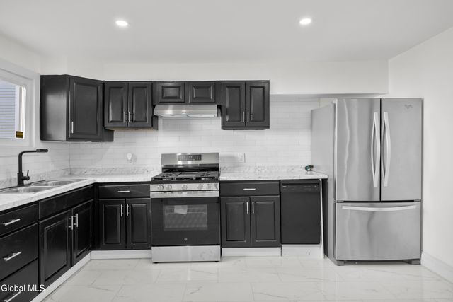 1427 4th Avenue, Watervliet, NY 12189