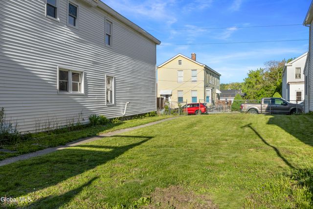 1427 4th Avenue, Watervliet, NY 12189