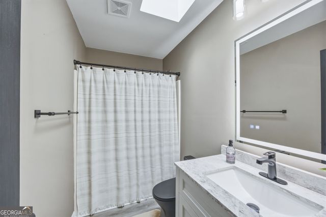 2516 Johnsbrooke Drive, Lithia Springs, GA 30122