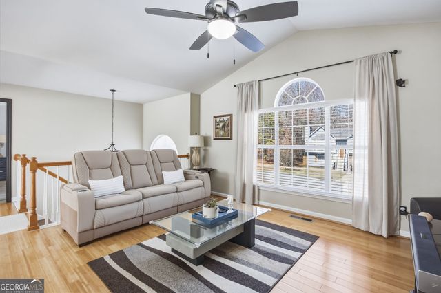 2516 Johnsbrooke Drive, Lithia Springs, GA 30122