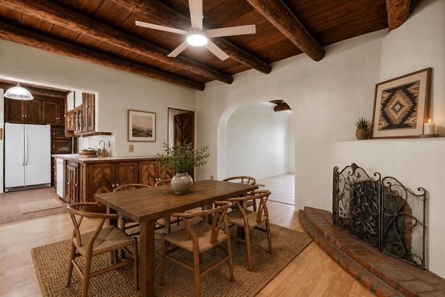 142 Walden Road, Corrales, NM 87048