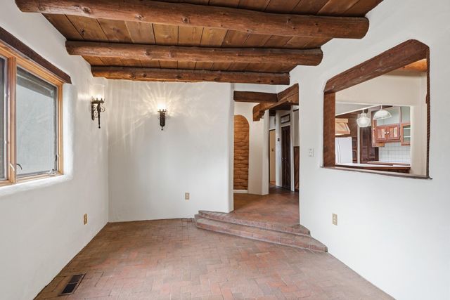 142 Walden Road, Corrales, NM 87048