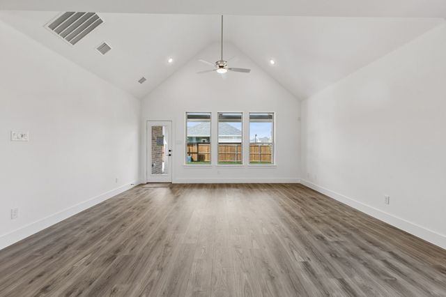 2291 Railhead Drive, Waxahachie, TX 75165