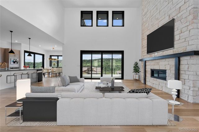 8077 Raphael Lane, Littleton, CO 80125
