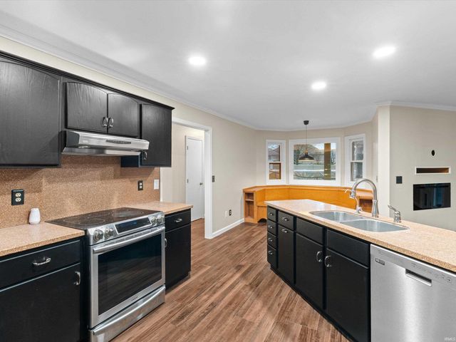 2677 Briarcliff Drive, Newburgh, IN 47630