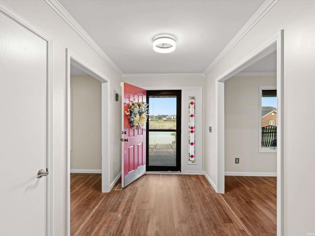 2677 Briarcliff Drive, Newburgh, IN 47630