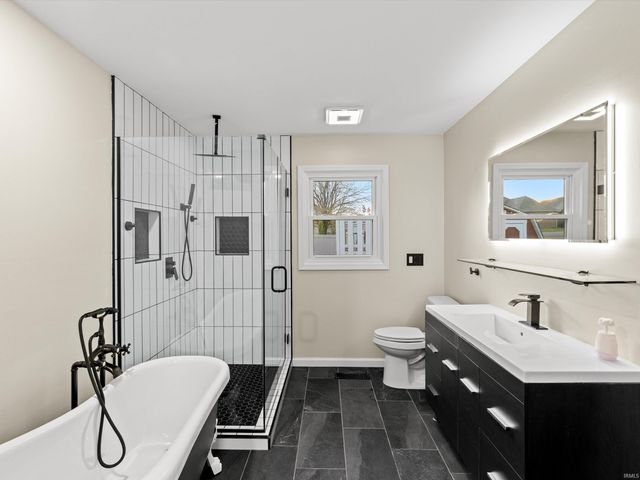 2677 Briarcliff Drive, Newburgh, IN 47630