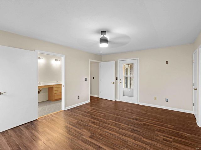 2677 Briarcliff Drive, Newburgh, IN 47630