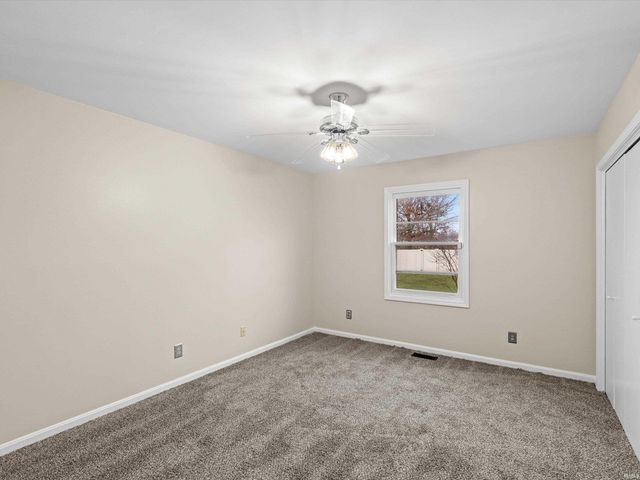 2677 Briarcliff Drive, Newburgh, IN 47630