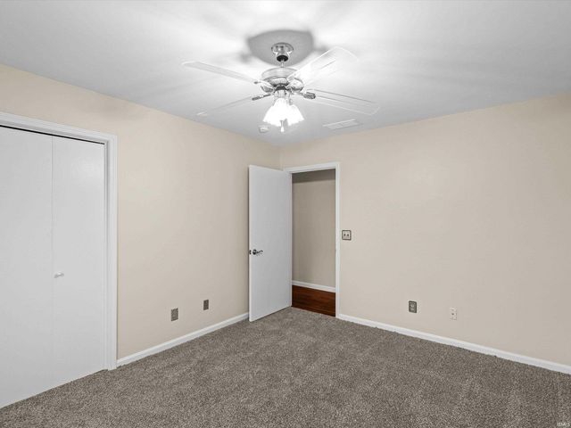 2677 Briarcliff Drive, Newburgh, IN 47630