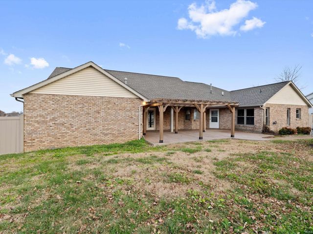 2677 Briarcliff Drive, Newburgh, IN 47630