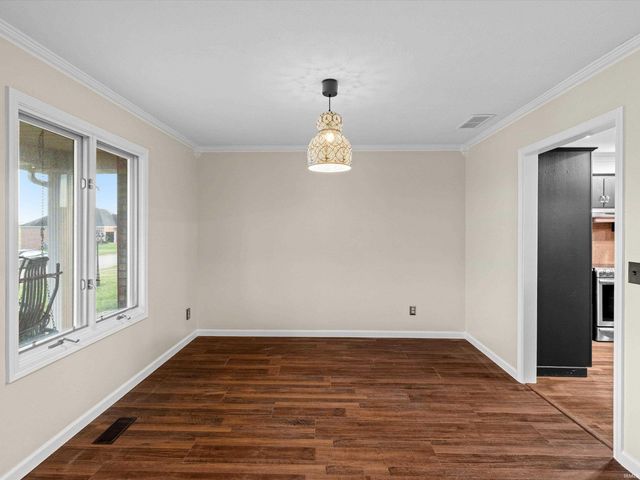 2677 Briarcliff Drive, Newburgh, IN 47630