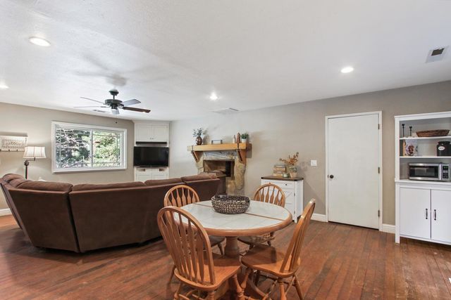 4710 Wandering Way, Camino, CA 95709