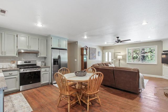 4710 Wandering Way, Camino, CA 95709