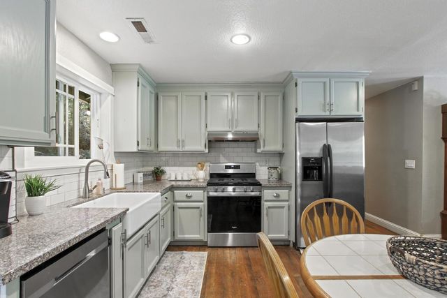 4710 Wandering Way, Camino, CA 95709